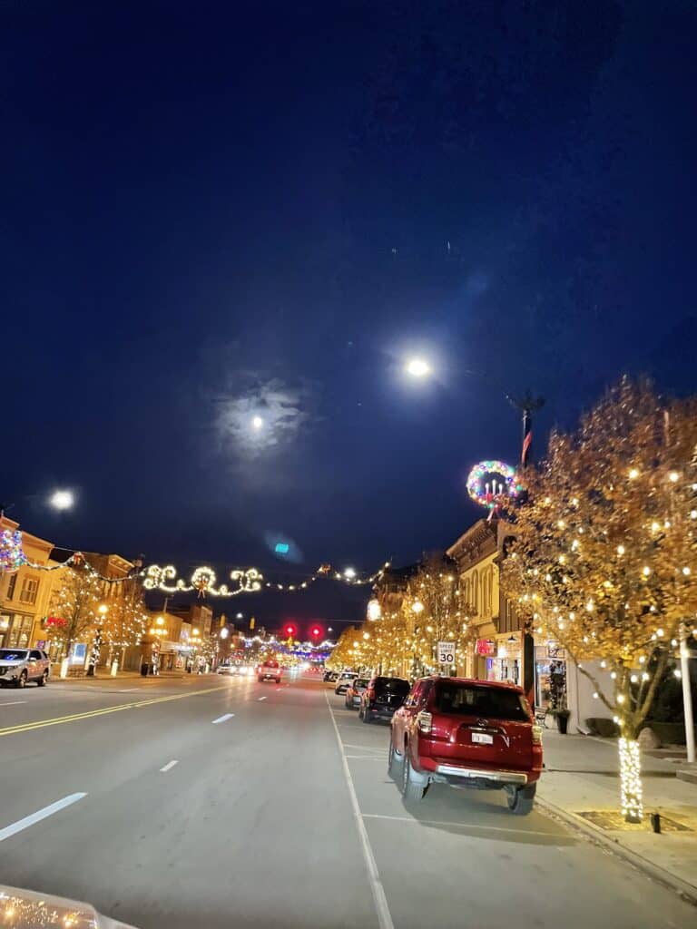 Christmas lights in Marshall, MI